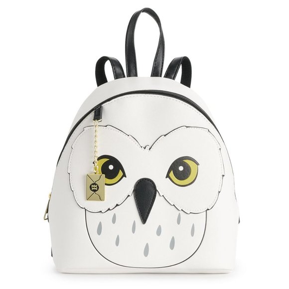 Harry Potter Hedwig Mini Backpack with Hogwarts Crest Collectible Pin Gift Set - Picture 2 of 8